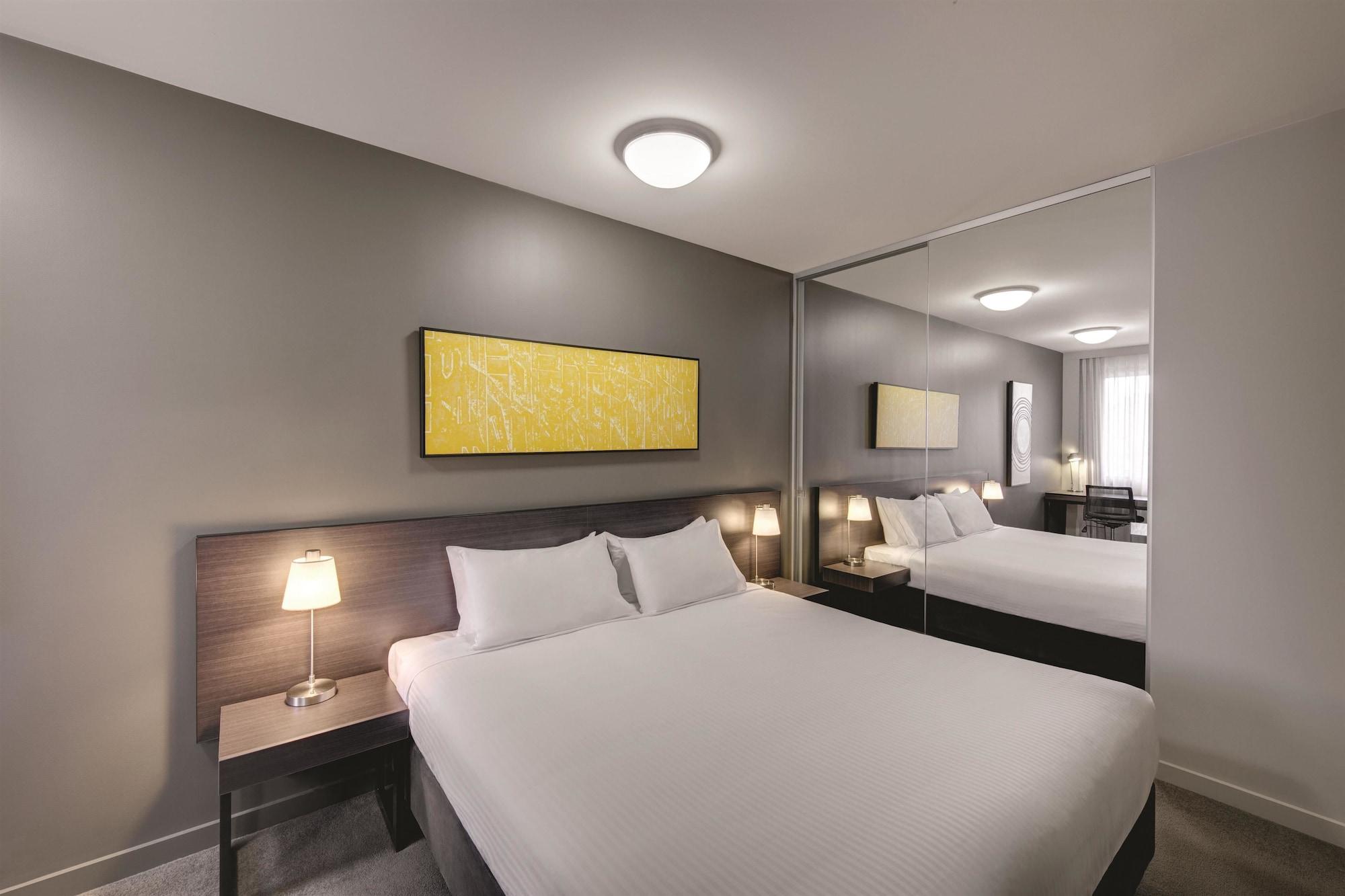 Punthill Norwest Aparthotel Екстериор снимка
