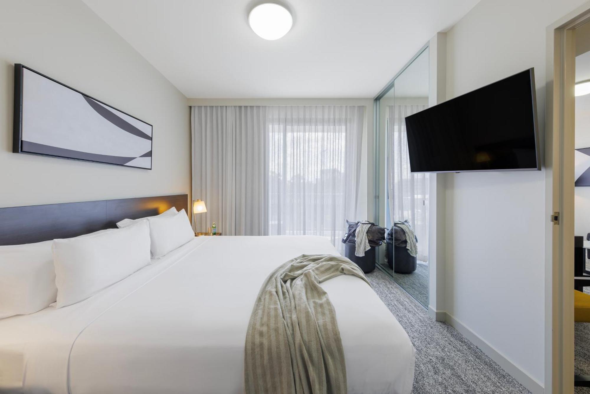 Punthill Norwest Aparthotel Екстериор снимка