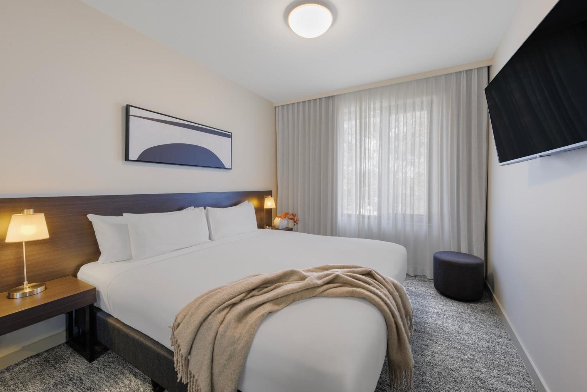 Punthill Norwest Aparthotel Екстериор снимка