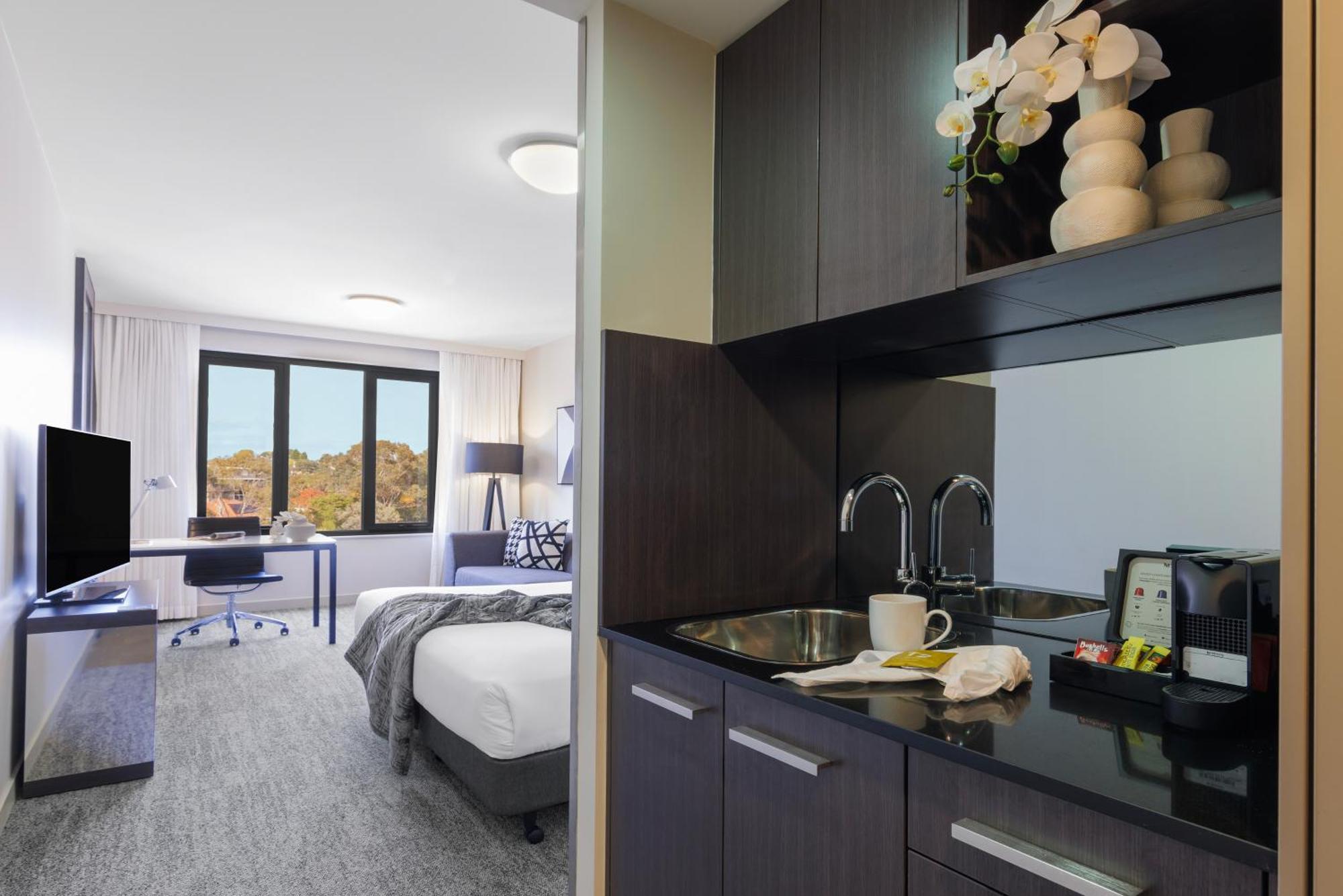 Punthill Norwest Aparthotel Екстериор снимка